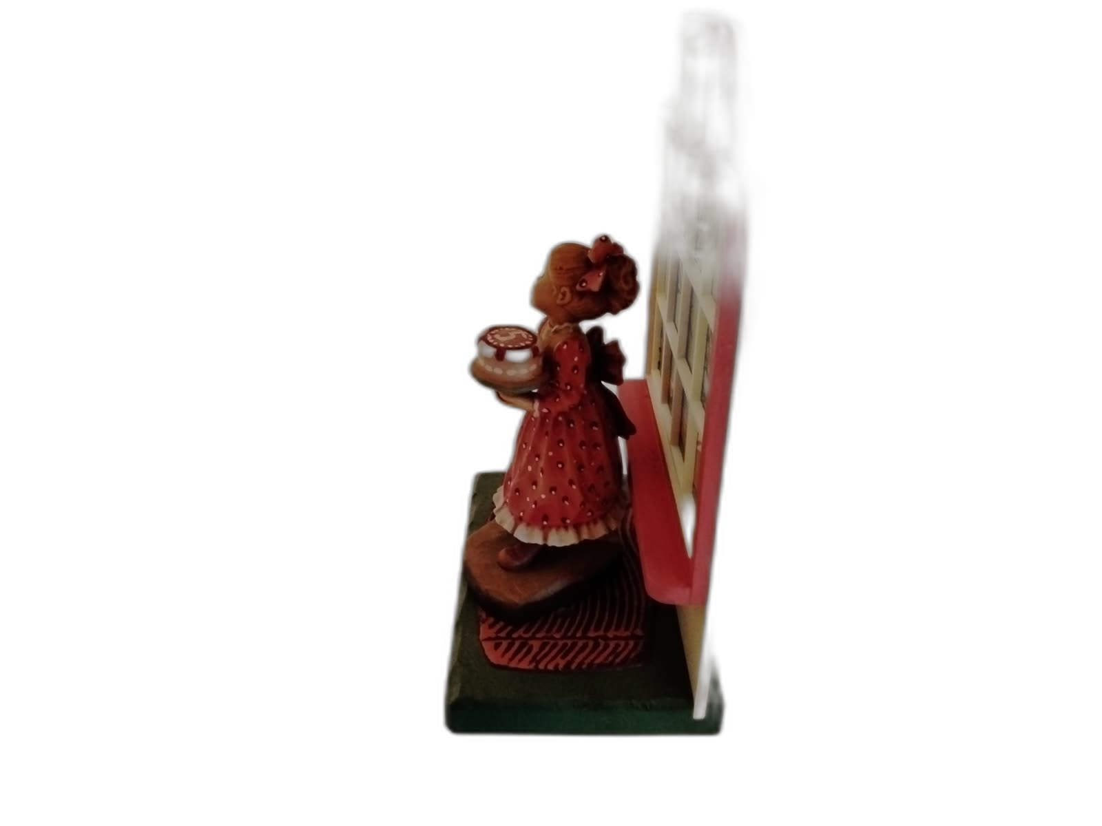 A-038 - Birthday Girl with Cake and Window - Photo 2