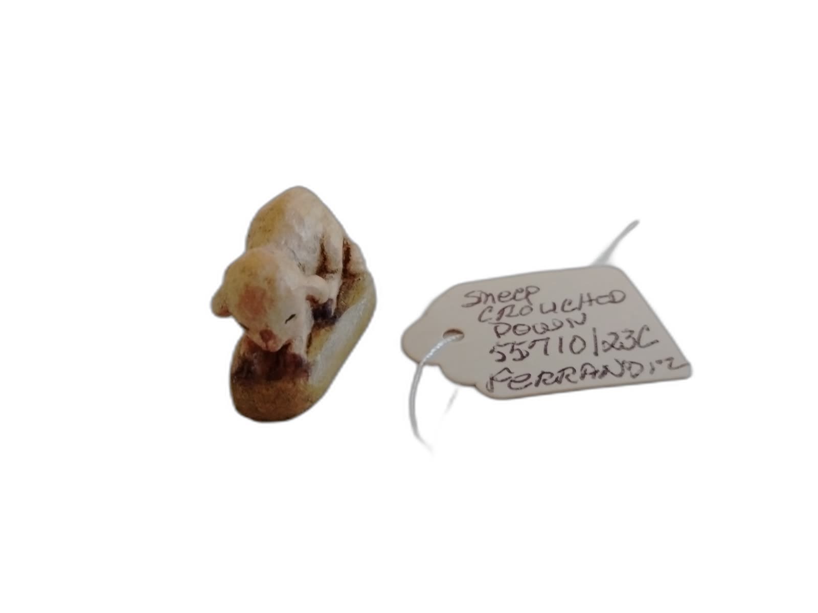 A-071 - Sheep crouched Down - Photo 1
