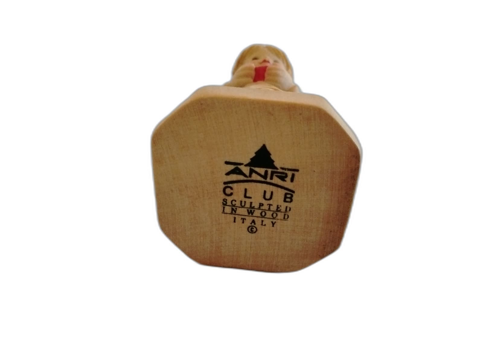 A-079 - Girl Holding Heart - Photo 5