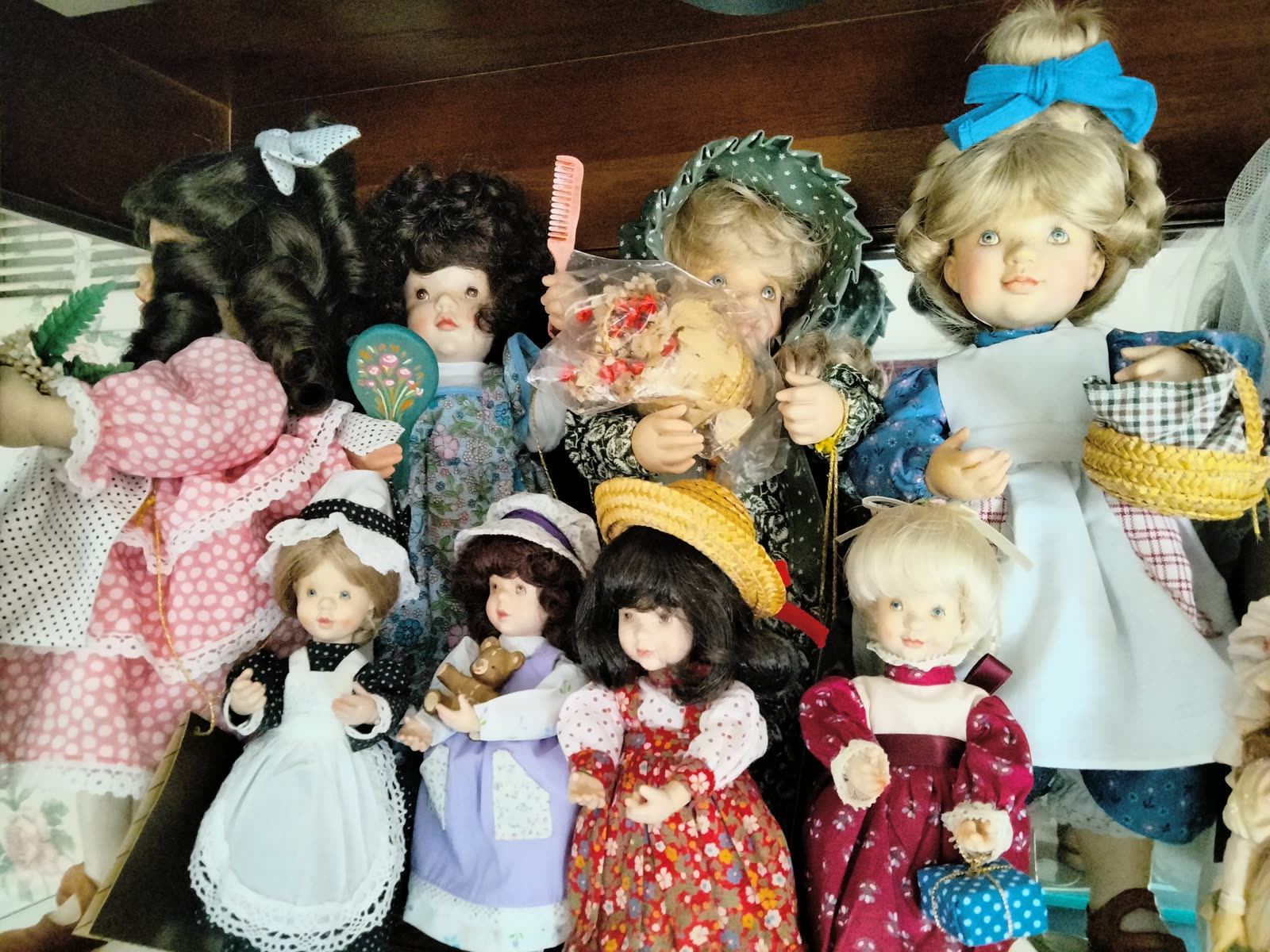 Collectibles display photo 16