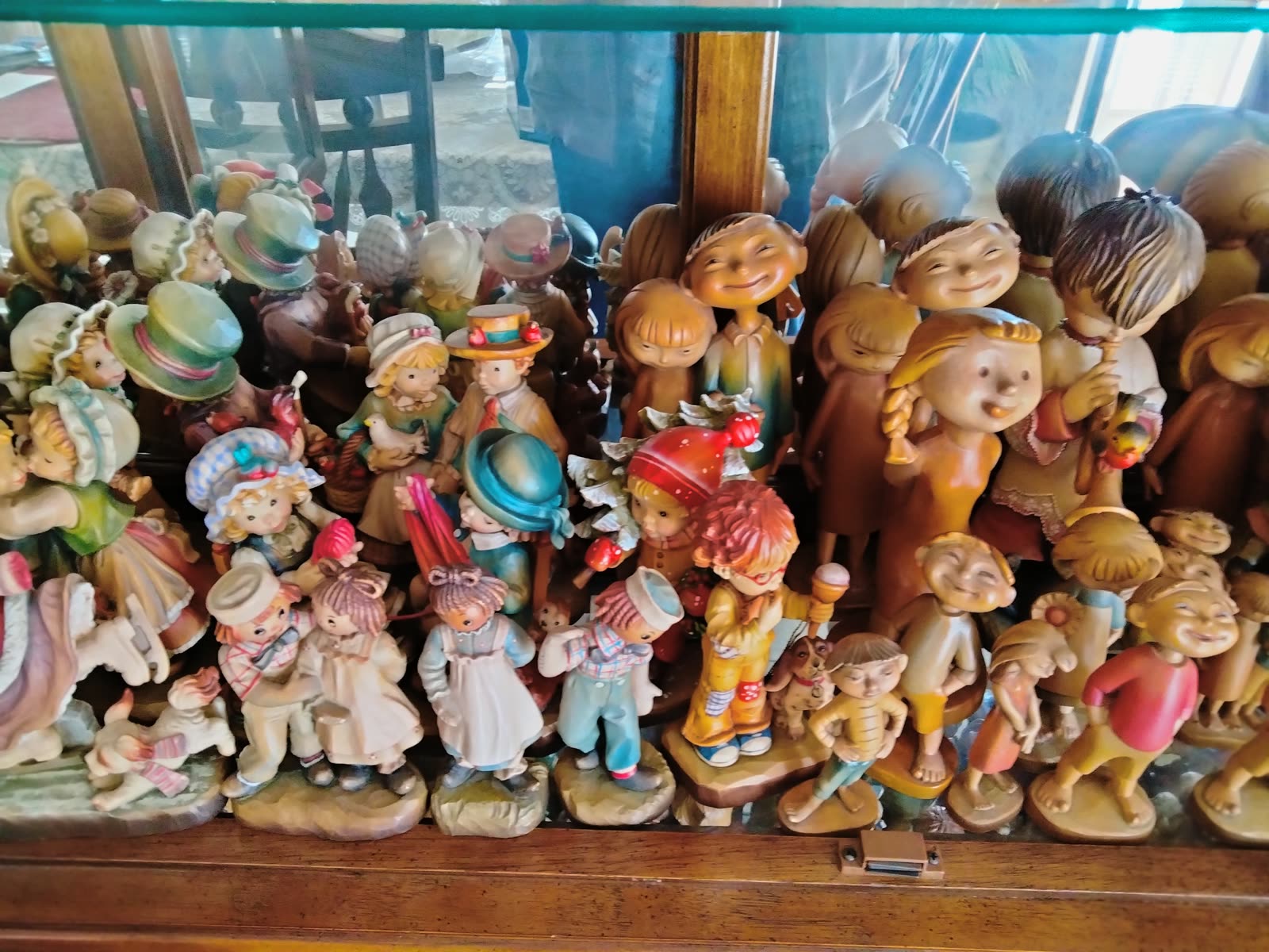 Collectibles display photo 8
