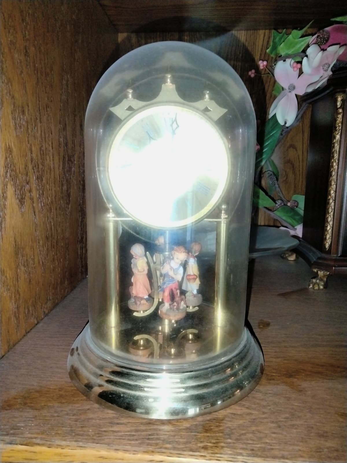 CL-006 Dome Novelty Clock image 3