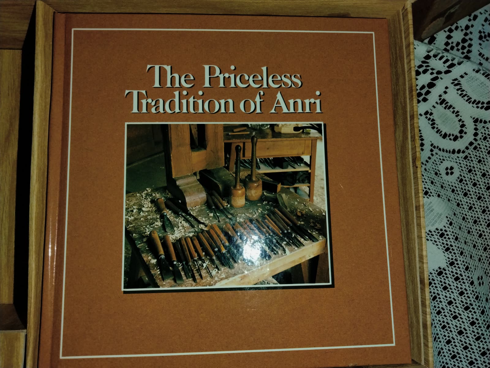 C2-002 Anri Treasure Chest Detail / Mark Photos image 3