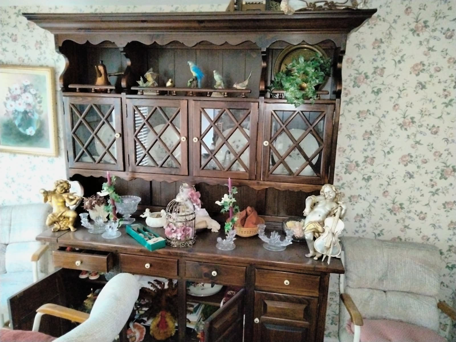 DN-001 Dining Hutch / China Cabinet image 3