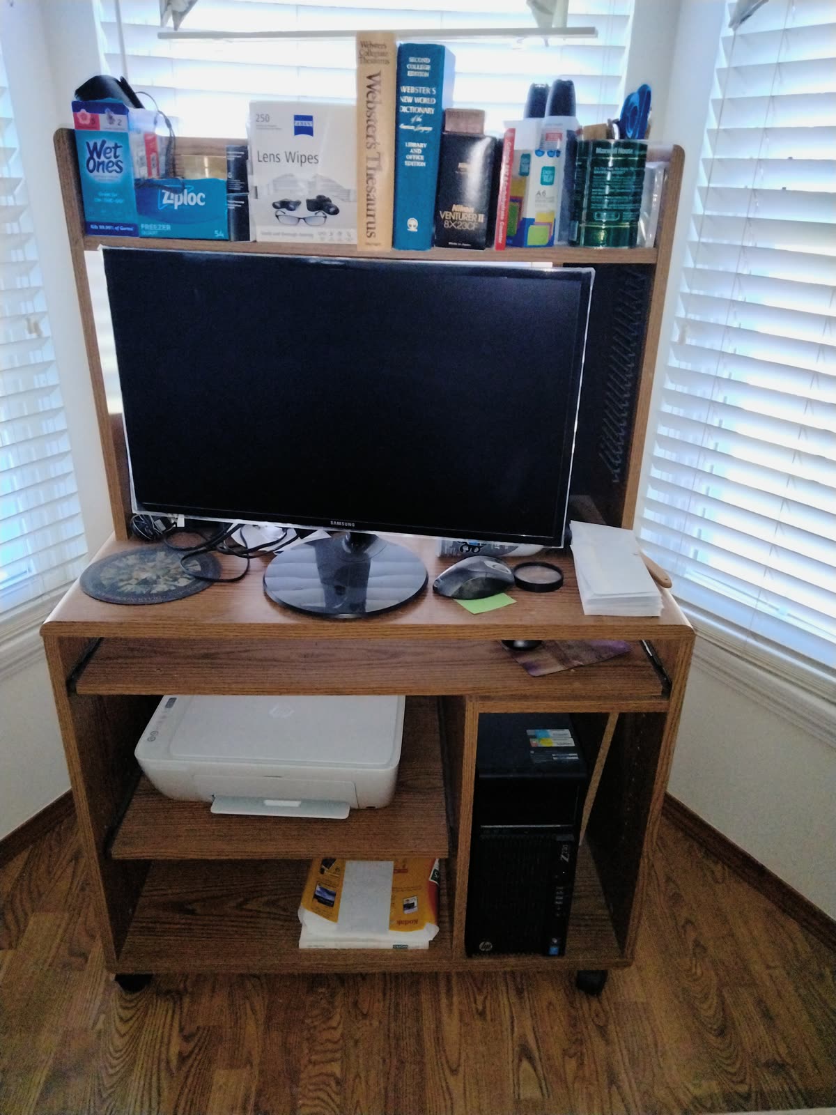 B4-002 Computer Workstation Cart image 1