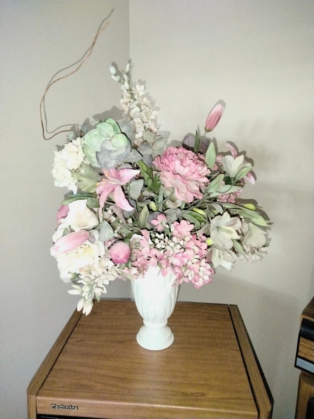 FL-016 Pink Floral Arrangement In Urn Vase image 1