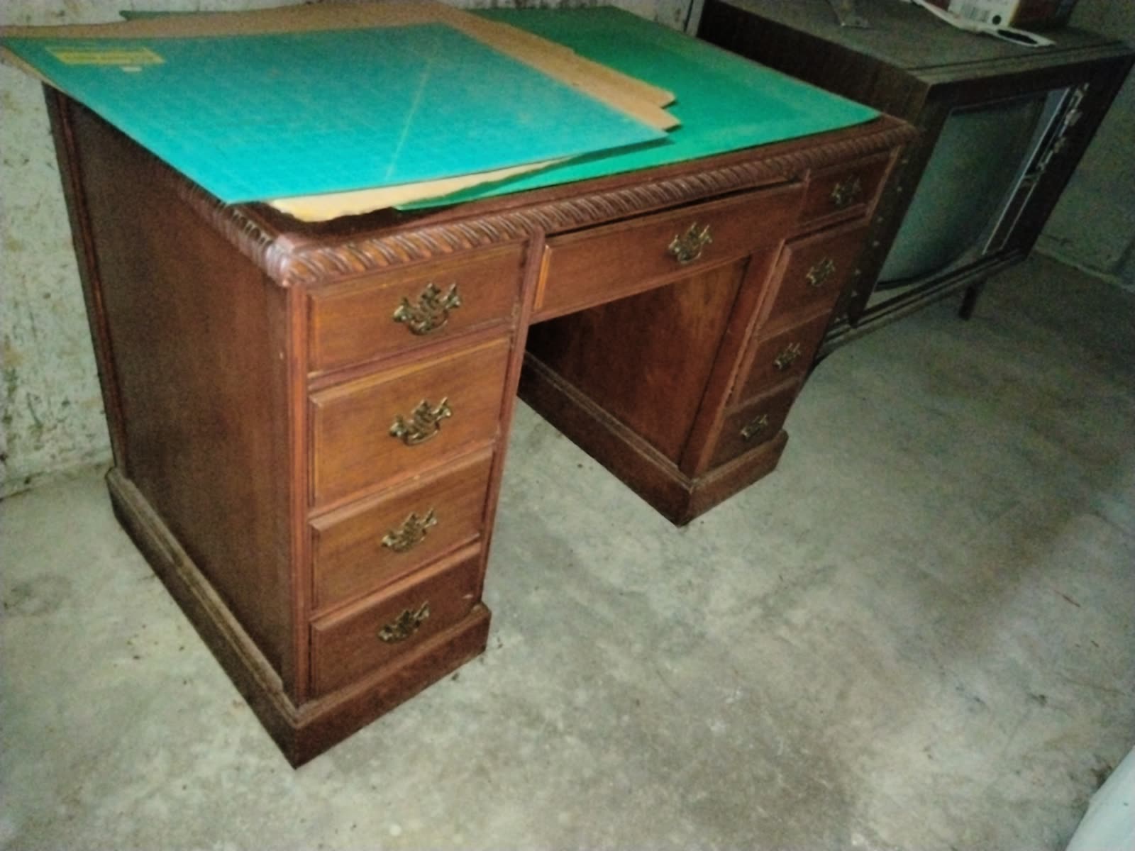 DS-002 Vintage Wood Desk image 3