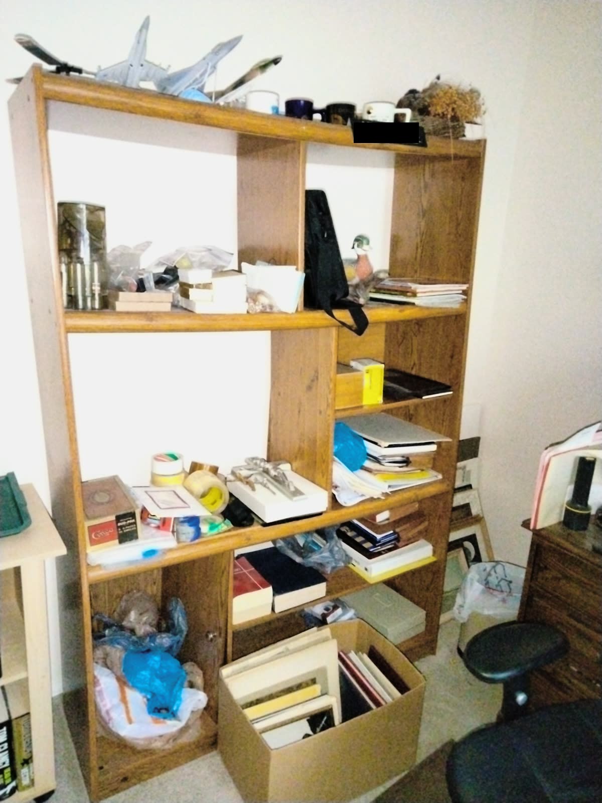 B4-008 Oak Bookcase image 1