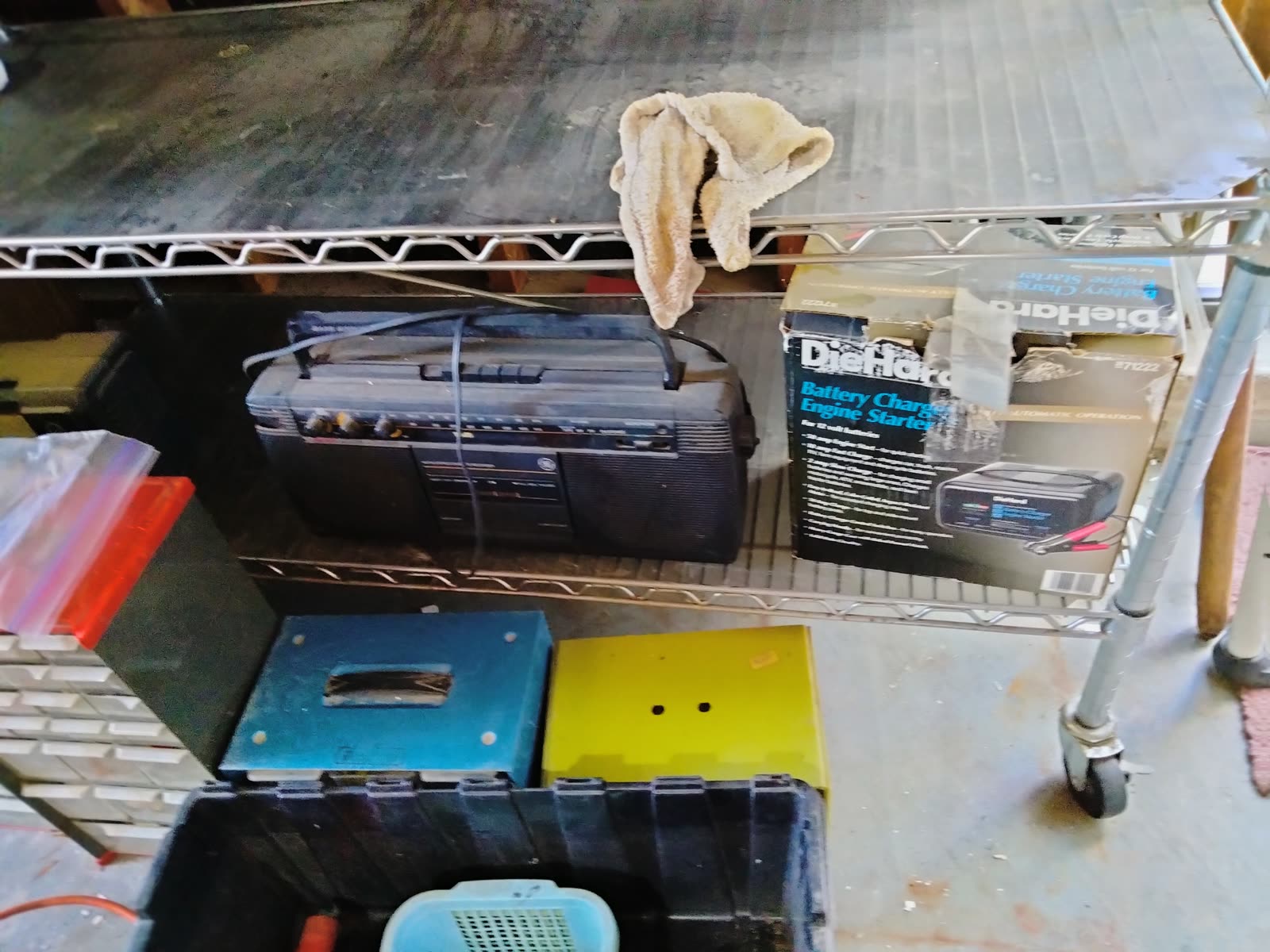 GA-019 Battery Charger image 1