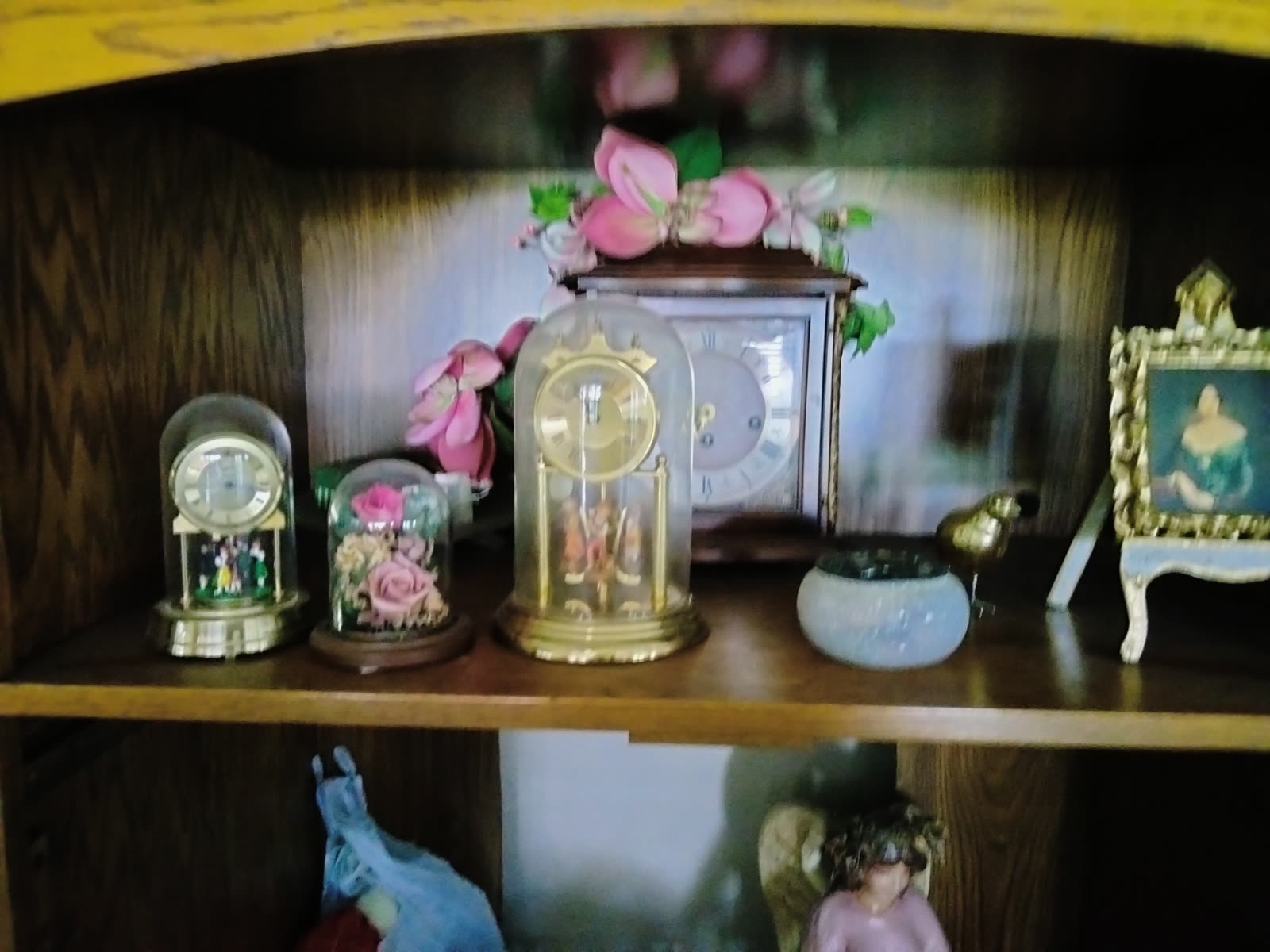 CL-009 Glass Dome Clocks image 1