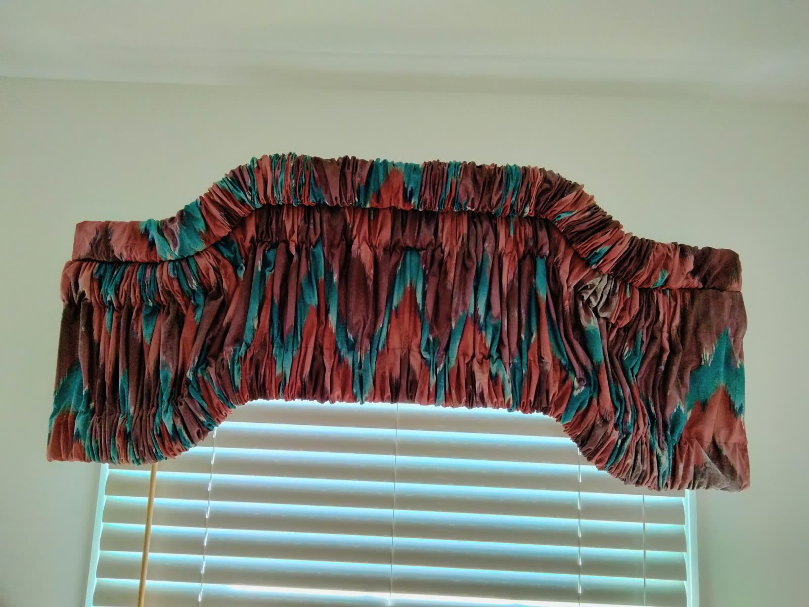 B1-008 Custom Window Drapories image 3