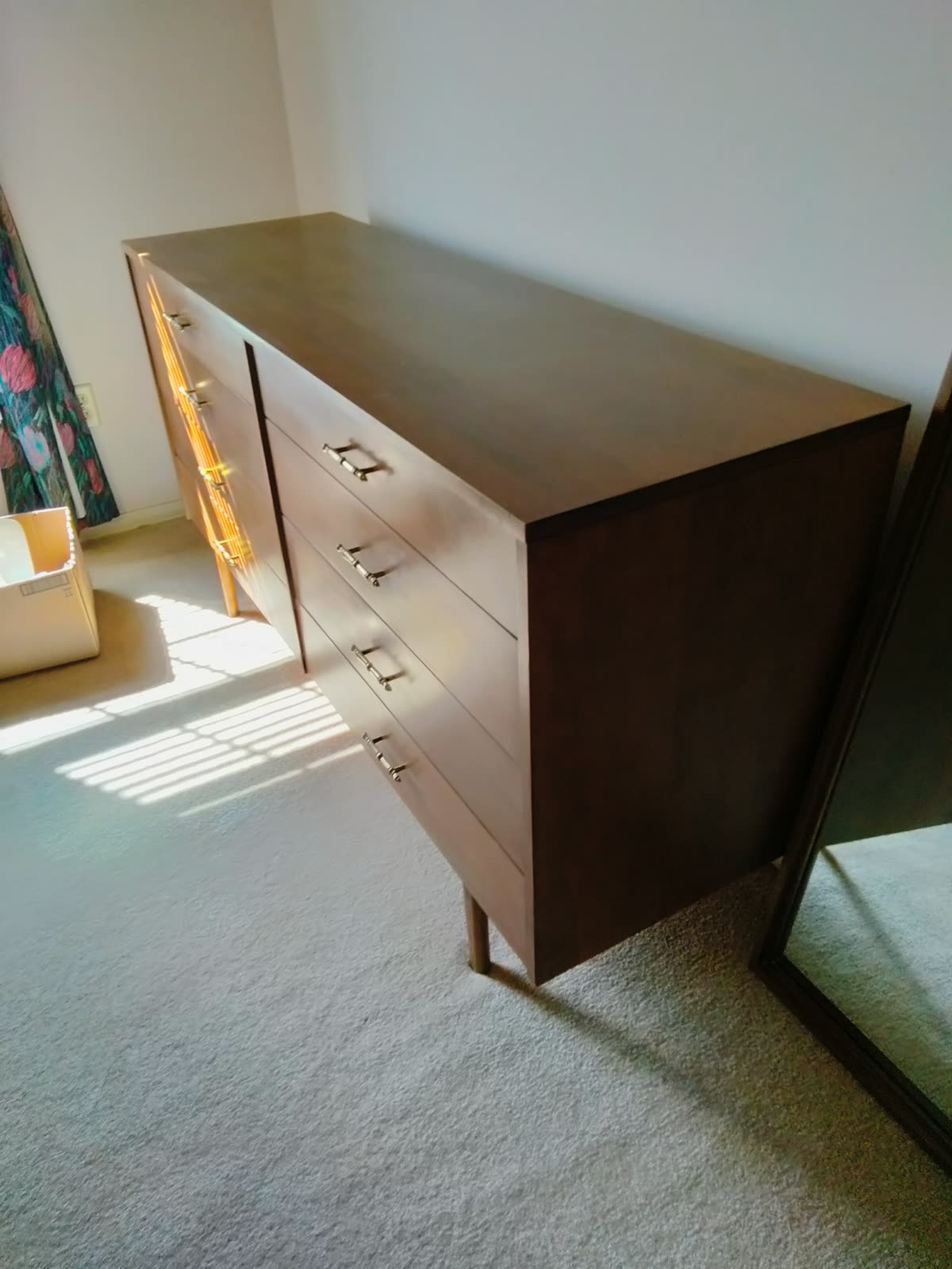 B2-001 Mid-Century Low Dresser image 2