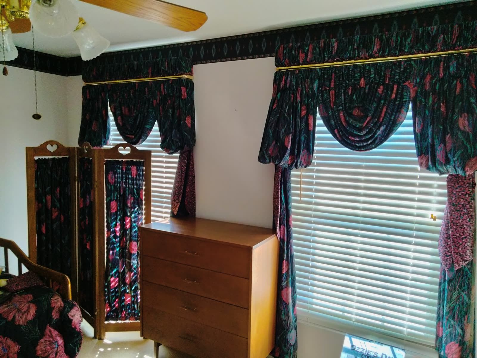 B2-007 Custom Window Drapories image 1