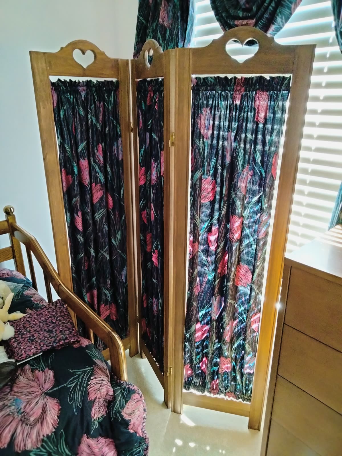 B2-006 Custom Privacy Seperator image 2